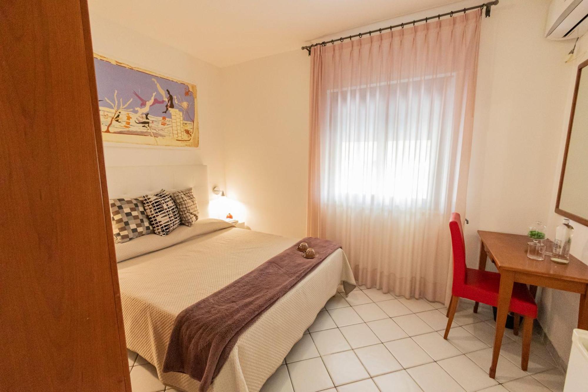 Hotel Paistos Paestum Extérieur photo